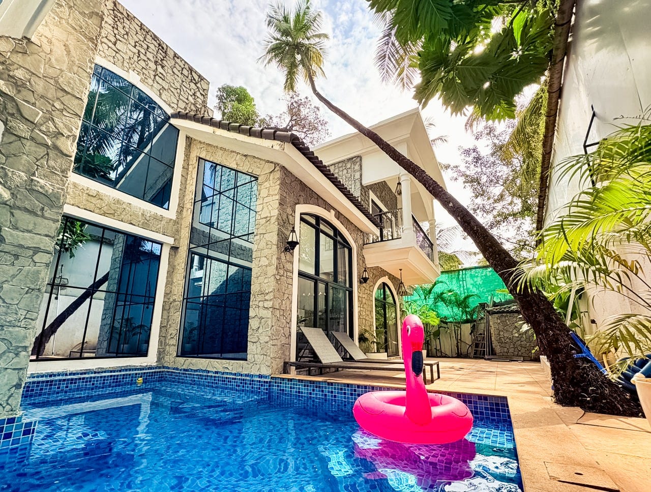 Peace Villa, Morjim property